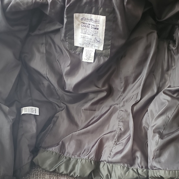 Eddie Bauer Quilted Jacket in Dark Green - Picture 8 of 11